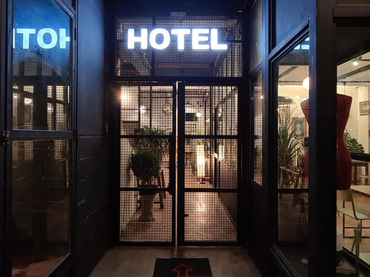 Hand Hotel Bangsaen Екстериор снимка