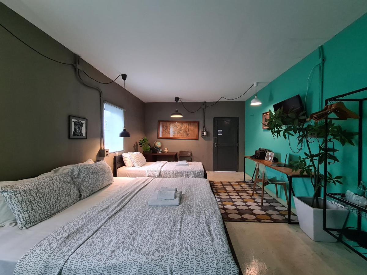 Hand Hotel Bangsaen Екстериор снимка