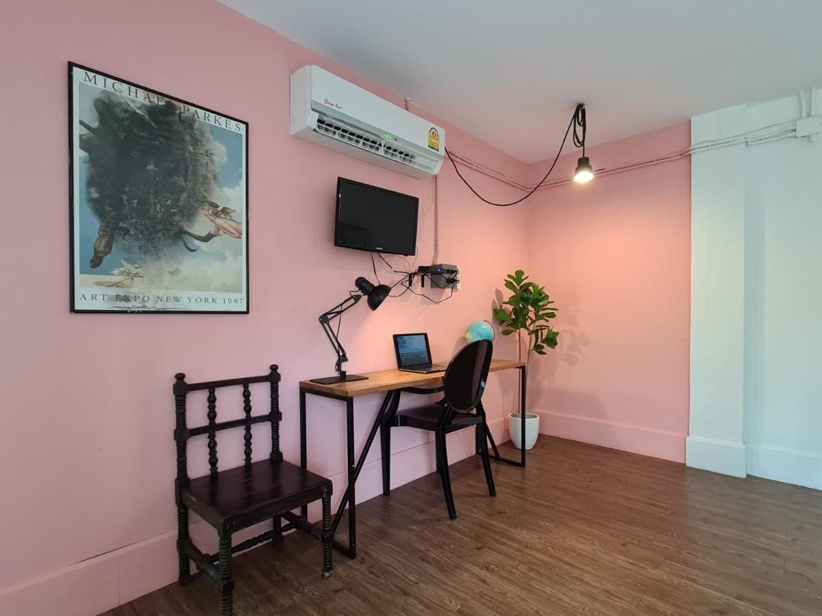 Hand Hotel Bangsaen Екстериор снимка