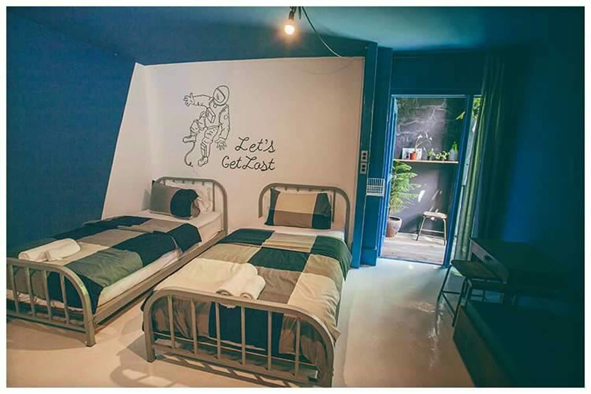 Hand Hotel Bangsaen Екстериор снимка